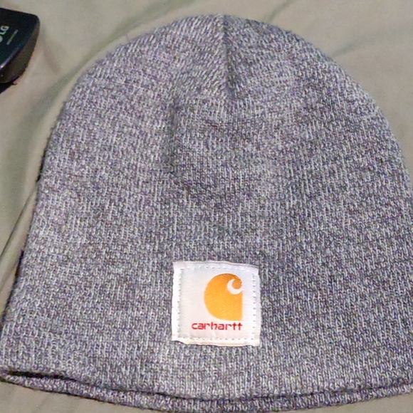 1 Heather Gray Pre-owned Carhartt beanie - Picture 1 of 5